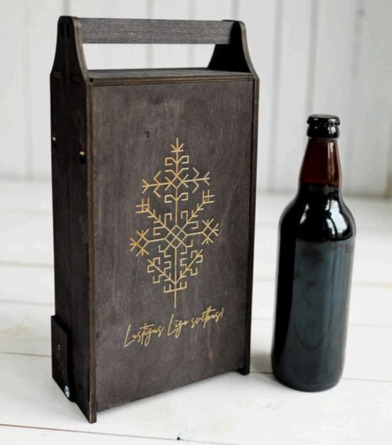 Divi vienā: alus kaste + galda hokejs ar personalizāciju (cena/gab par 10gab. pasūtījumu)